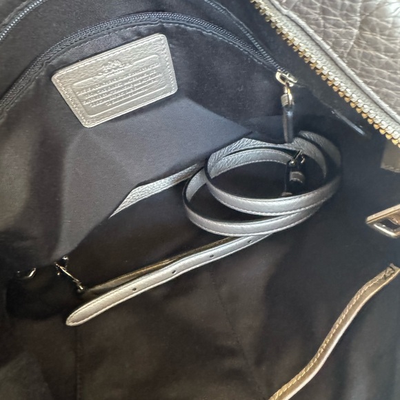 Coach hobo Crossbody bag metallic silver NWOT - Picture 8 of 17